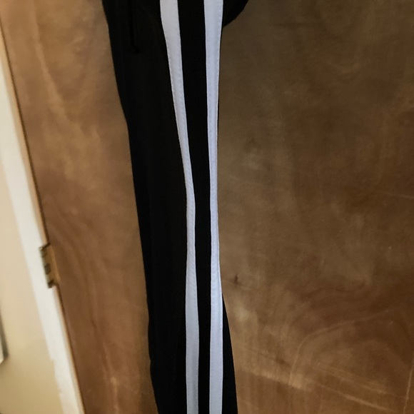 Black and white hoodie dress - Picture 2 of 9